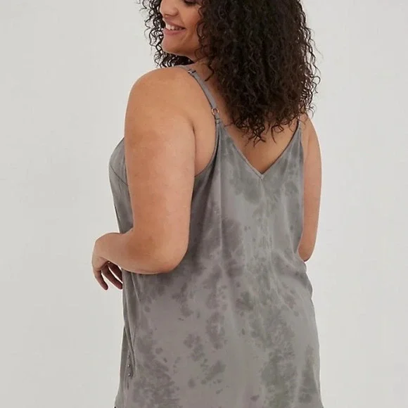 Torrid Grey Challis Swing Cami Top NWT - Picture 5 of 7